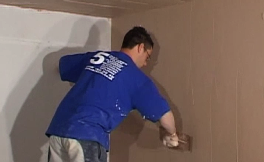 step-4-filling-holes