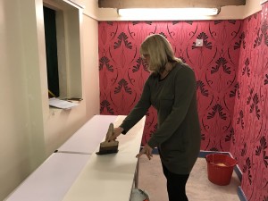 Are you going to be wallpapering this summer in your own home? 