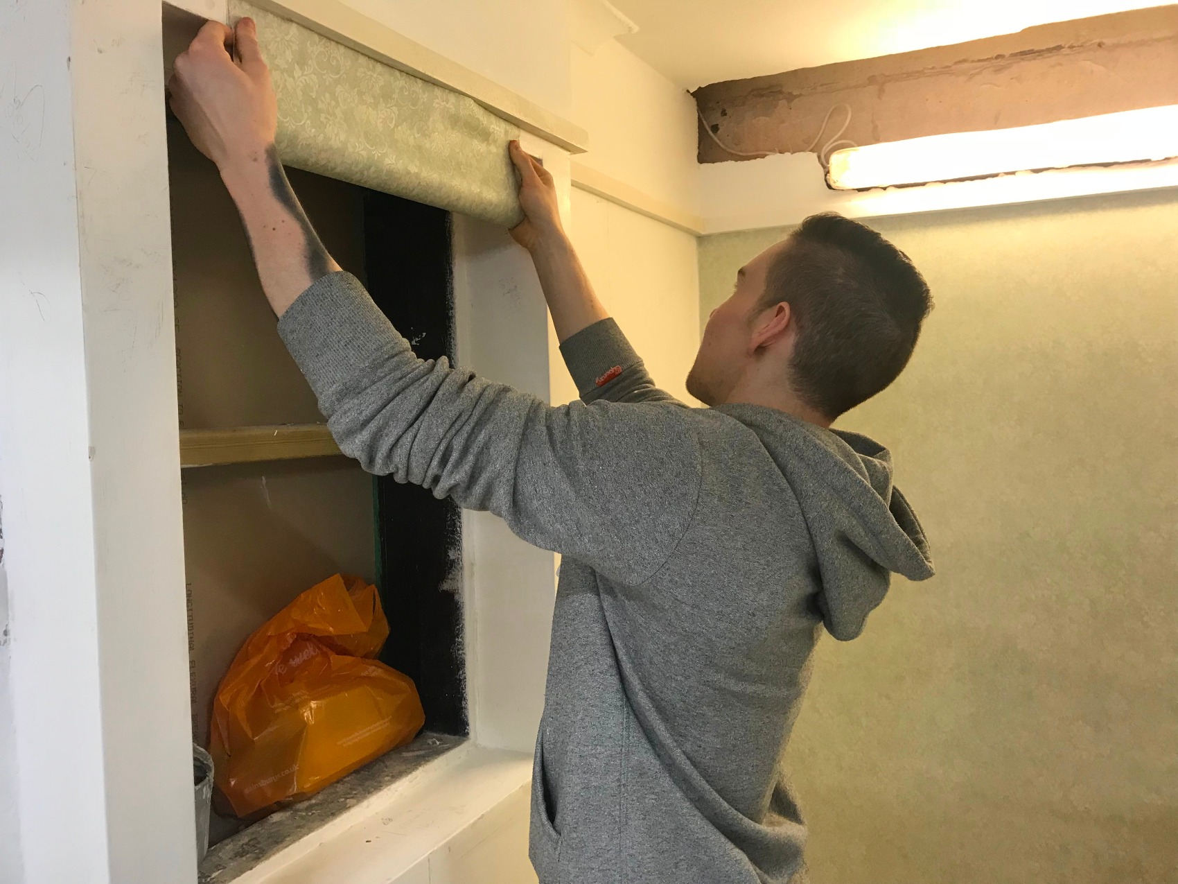 wallpapering courses