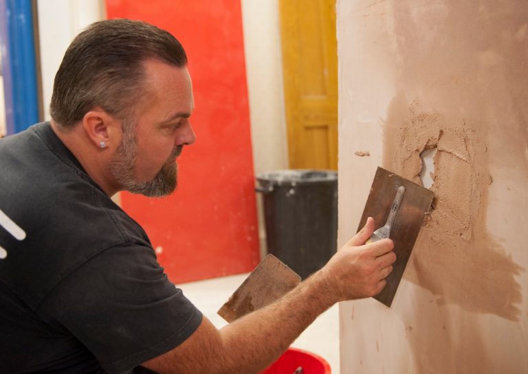 Why you should start a New Career with our Plastering Courses?