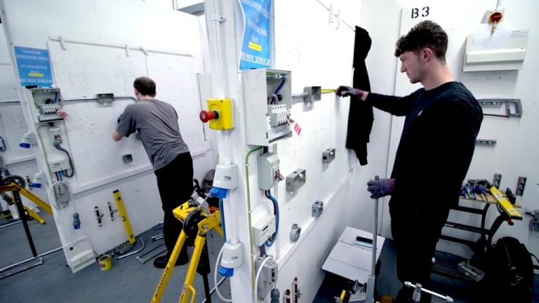 Why You Should Consider Becoming An Electrician!