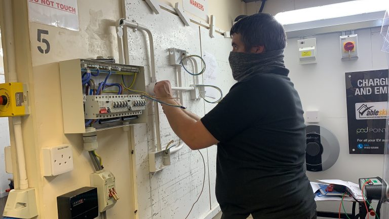 Online Electrician courses, what about the practical skills?