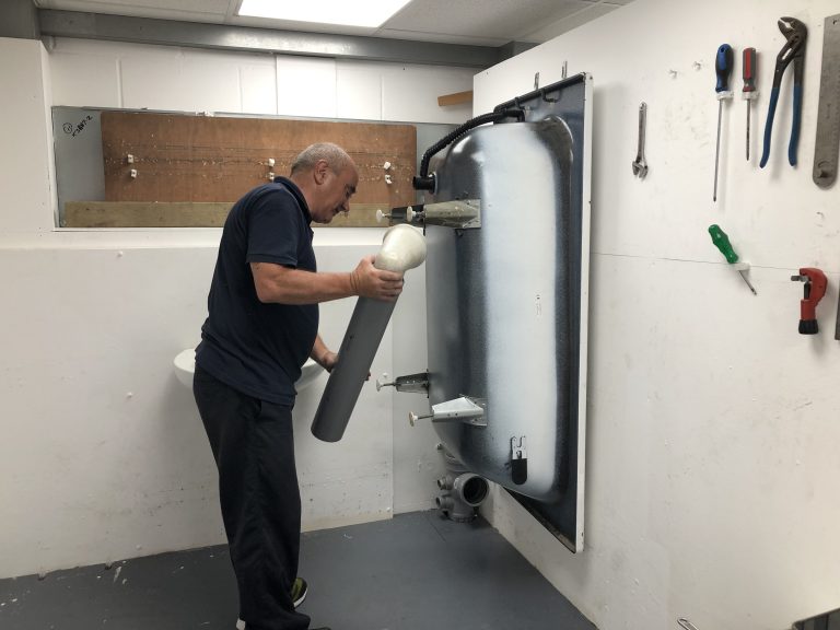 How much do you earn as a Plumber?