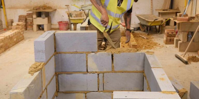 What bricklaying course should I choose?