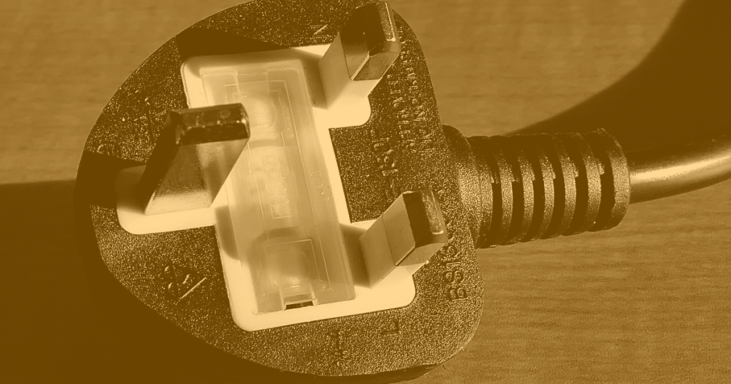 Three pin electrical plu