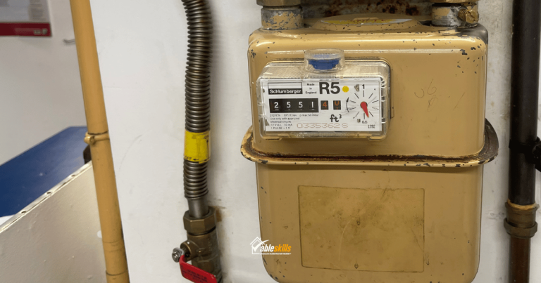 What should I consider when looking for gas engineer courses?