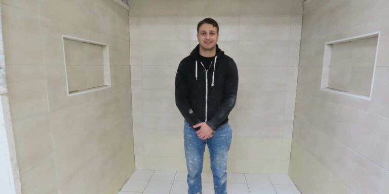 What is it like to complete tiling training at Able Skills?