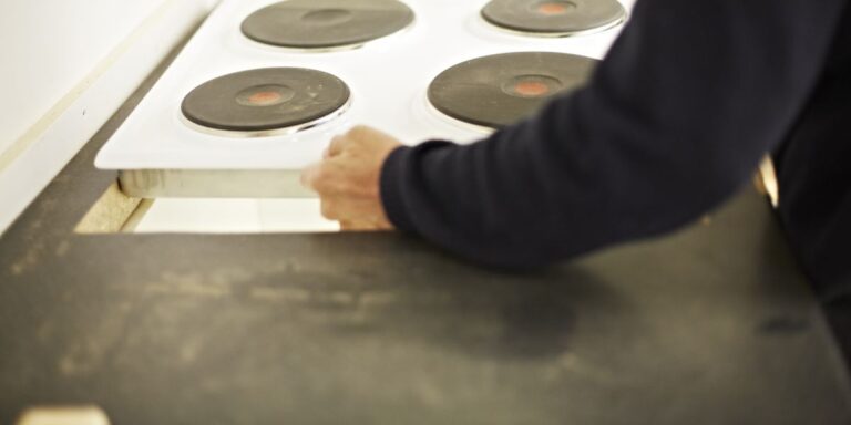 How hard is it to fit a kitchen?